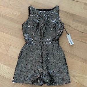 NEW BB Dakota Sequin Navy Romper Sz 0